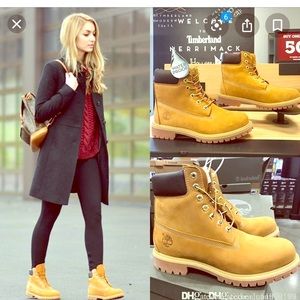 Final price drop🔥Women’s Classic Timberland boots
